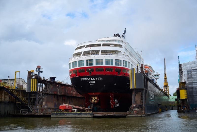 Hurtigruten Cancels Finnmarken’s July 25 Cruise for Stern Thruster Repairs