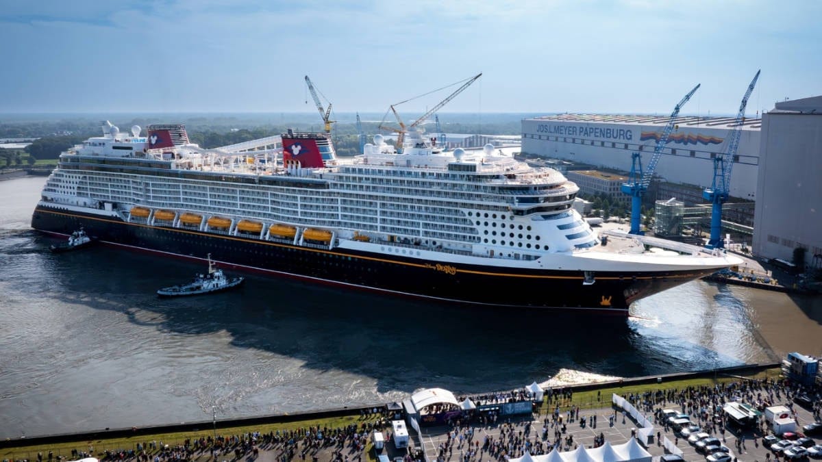 Disney Destiny Joins Fleet, Showcasing Heroes & Villains and Sustainable Design