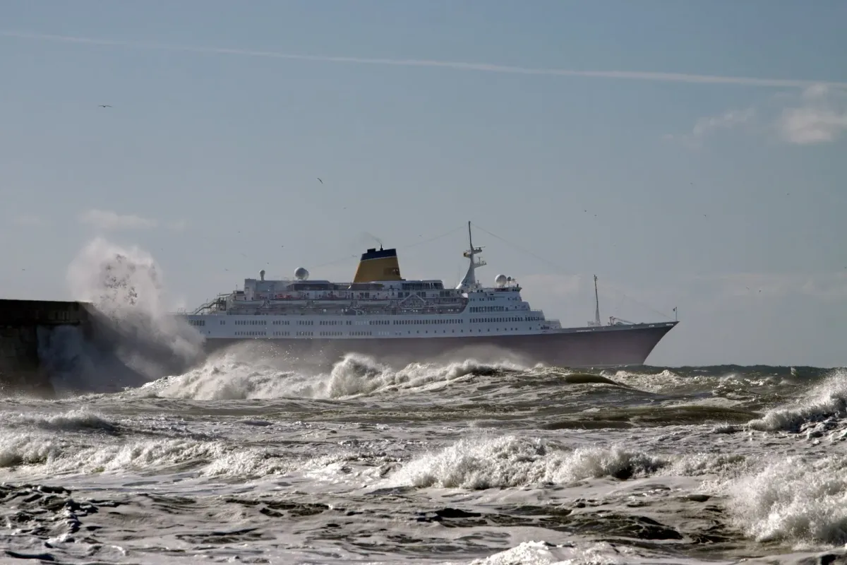 Noreaster Forces Cruise Lines to Delay Departures and Reroute Itineraries
