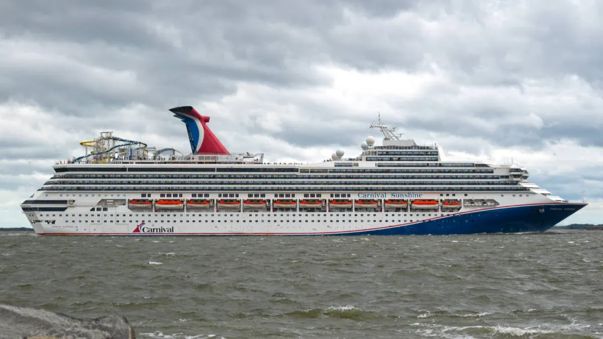 Weather Delays Disrupt Carnival Sunshine Voyages in Norfolk