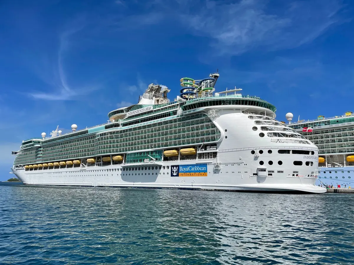 Royal Caribbean Ends Grease on Harmony and Independence of the Seas