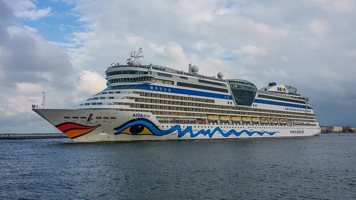 AIDAdiva Becomes Line's First Ship to Transit Panama Canal