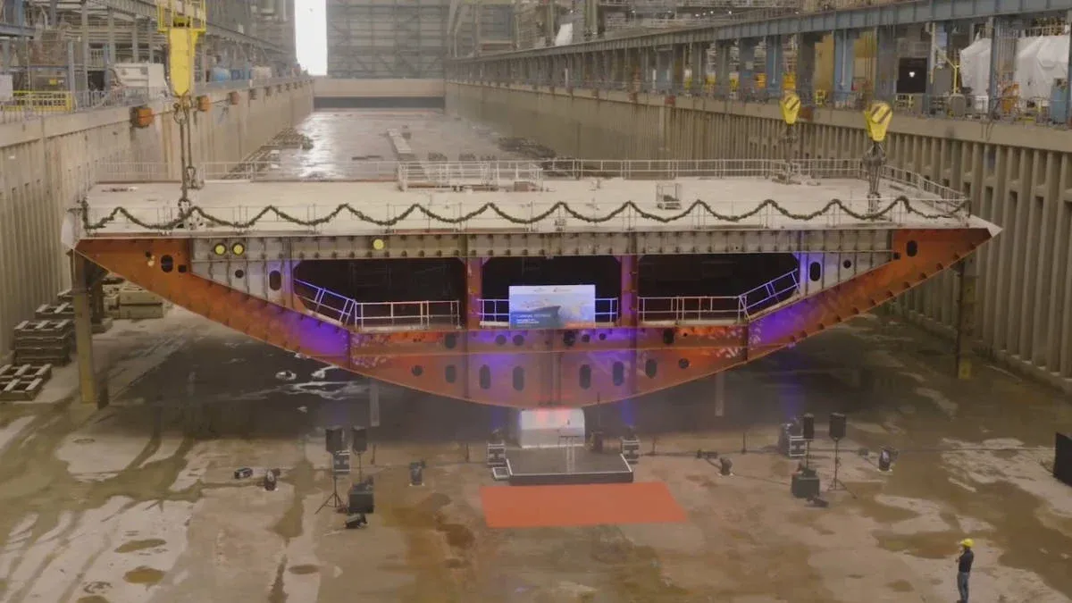 Carnival Festivale Gets Bridge Installed at Meyer Werft