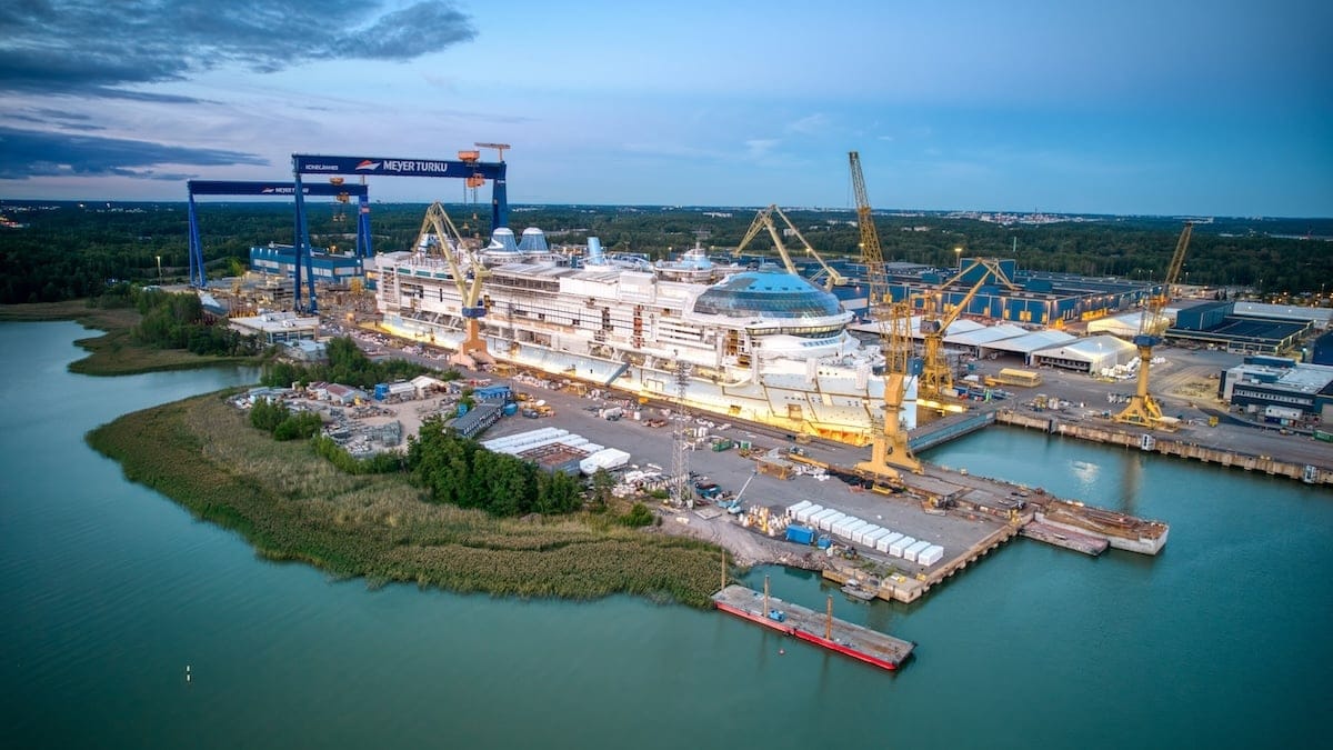 Meyer Turku Installs The Pearl on Royal Caribbean's Icon 4