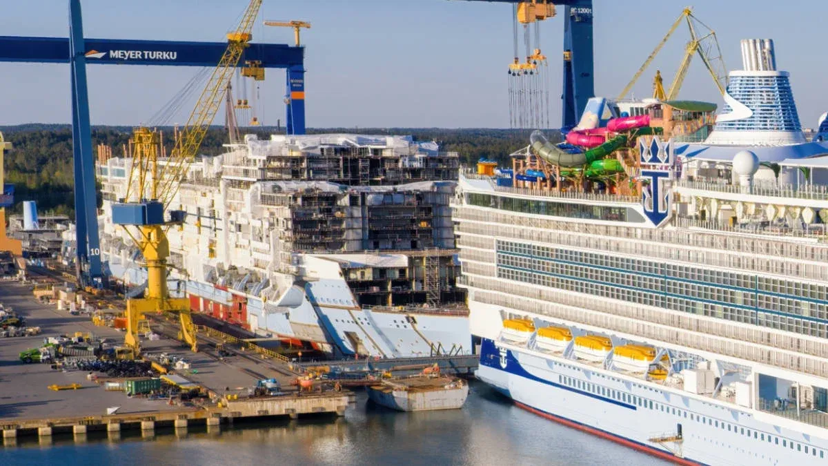 Royal Caribbean Orders Two More Icon Class Ships for 2029-30