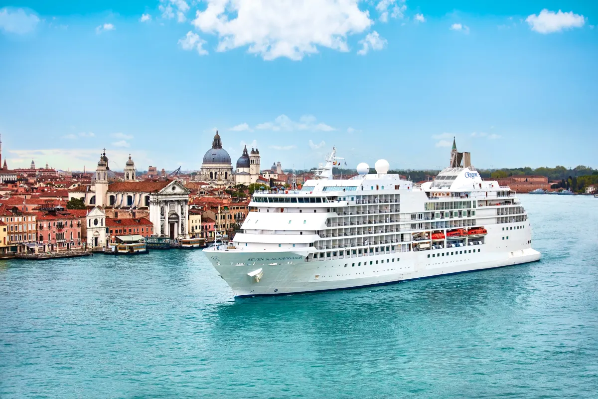 PeppaRose Expands Onboard Retail With Mediterranean Scarves