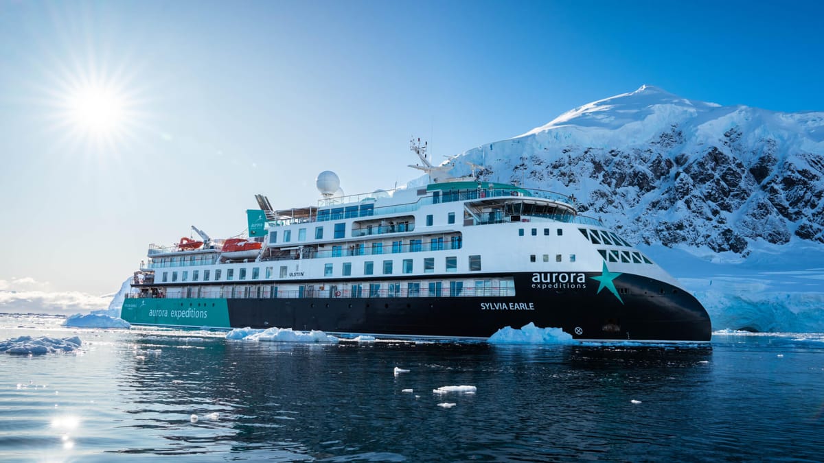 Antarctica21 Opens Advisor Contest for 2027 Antarctica Air-Cruise