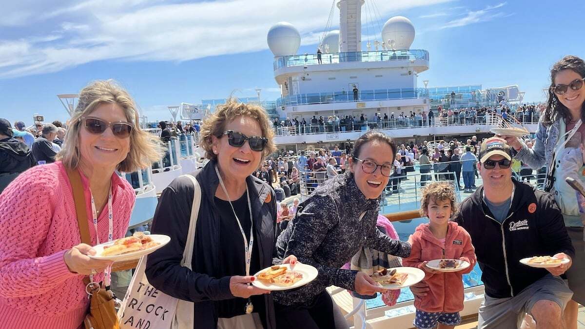 Princess Cruises sets record for largest pizza party