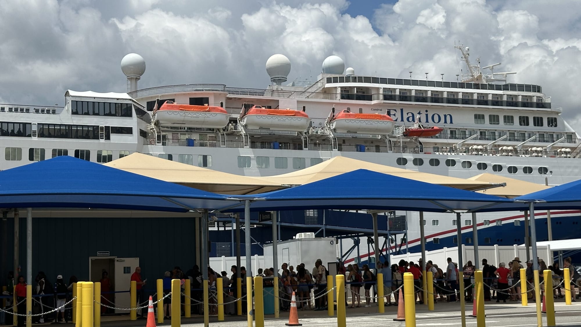 Carnival Opens 2026 Fun-ternship Applications for 100+ Teens