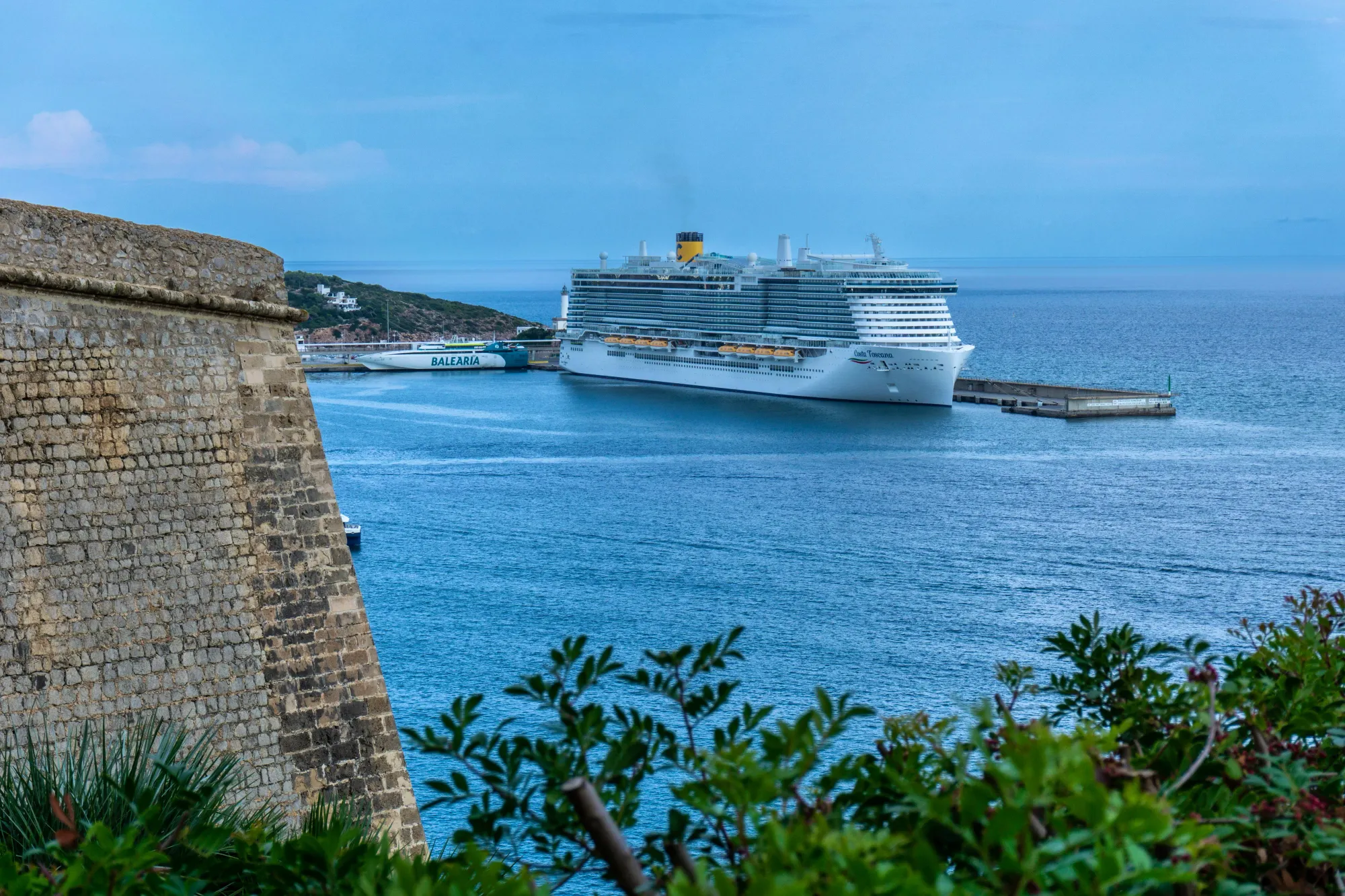 CDC Reports Gastrointestinal Outbreak on Oceania Insignia