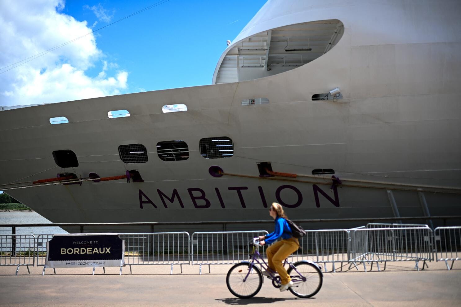 France Holds Ambition Passengers in Bordeaux After Norovirus Outbreak