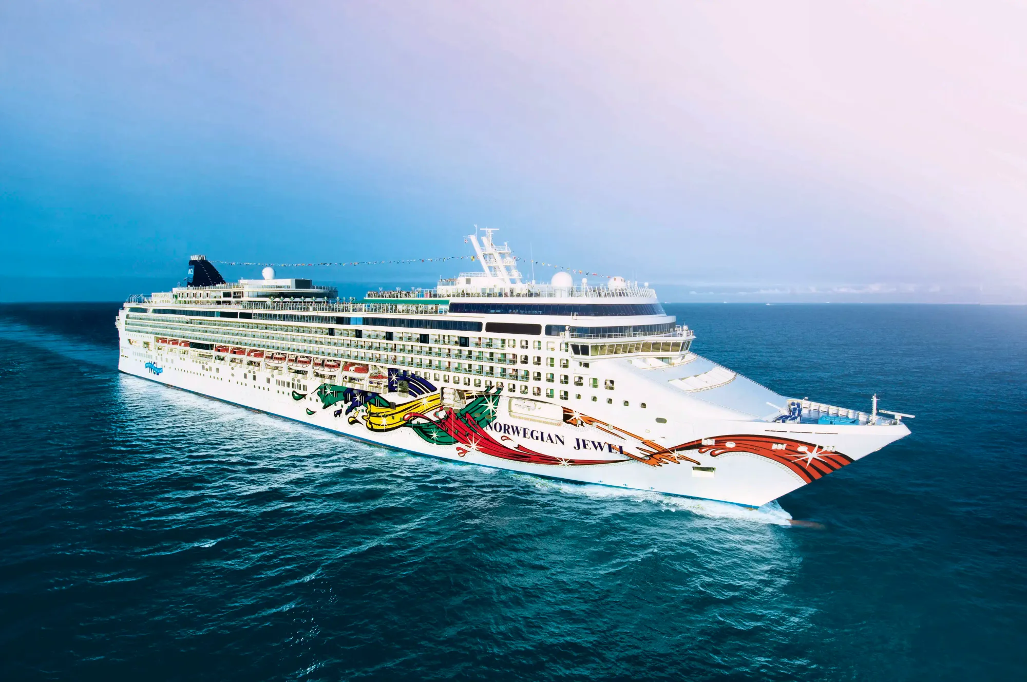 Norwegian Jewel Guest Dies While Snorkeling in Bermuda