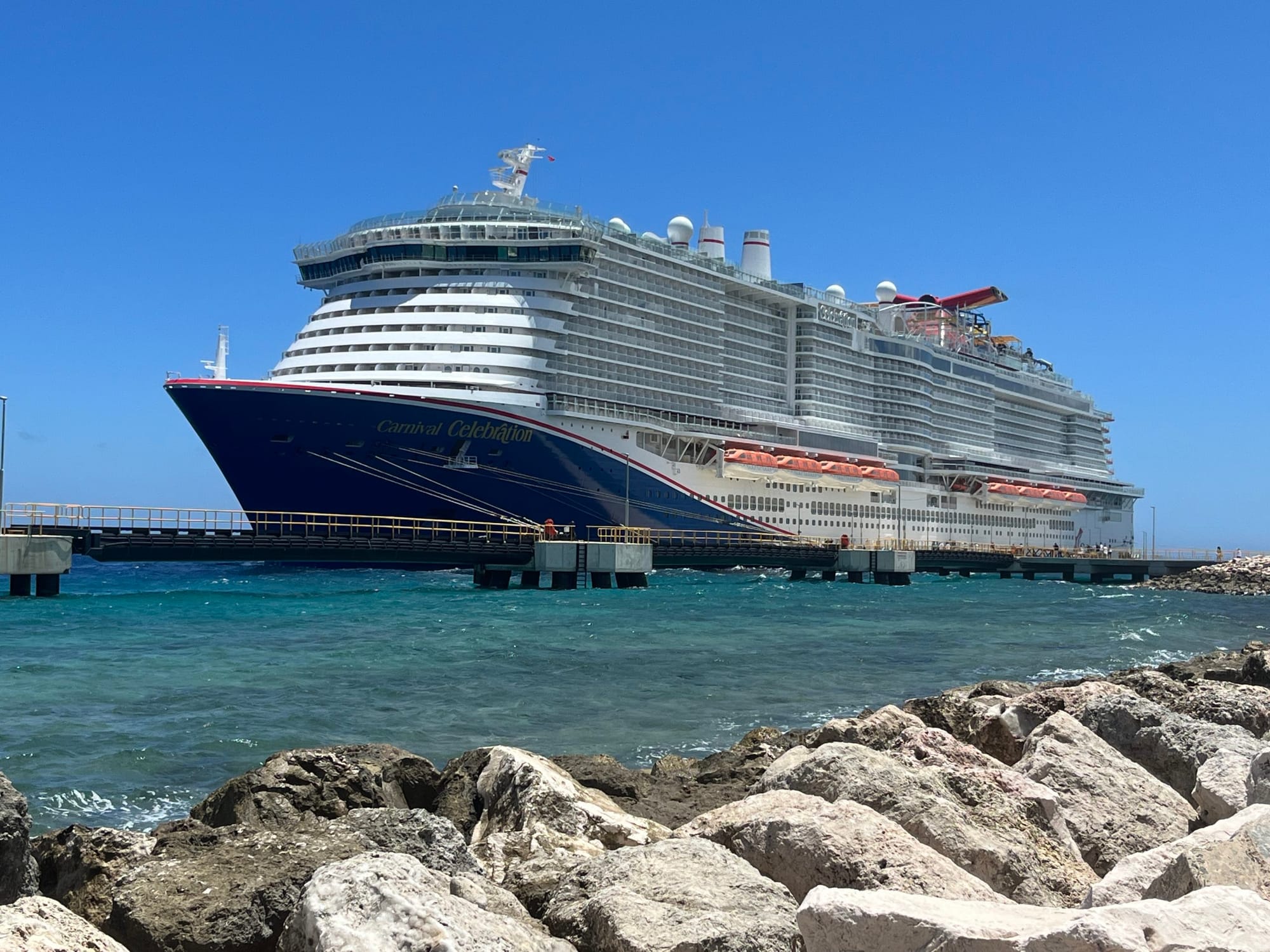 Carnival Opens New Half Moon Cay Pier for Excel-Class Ships