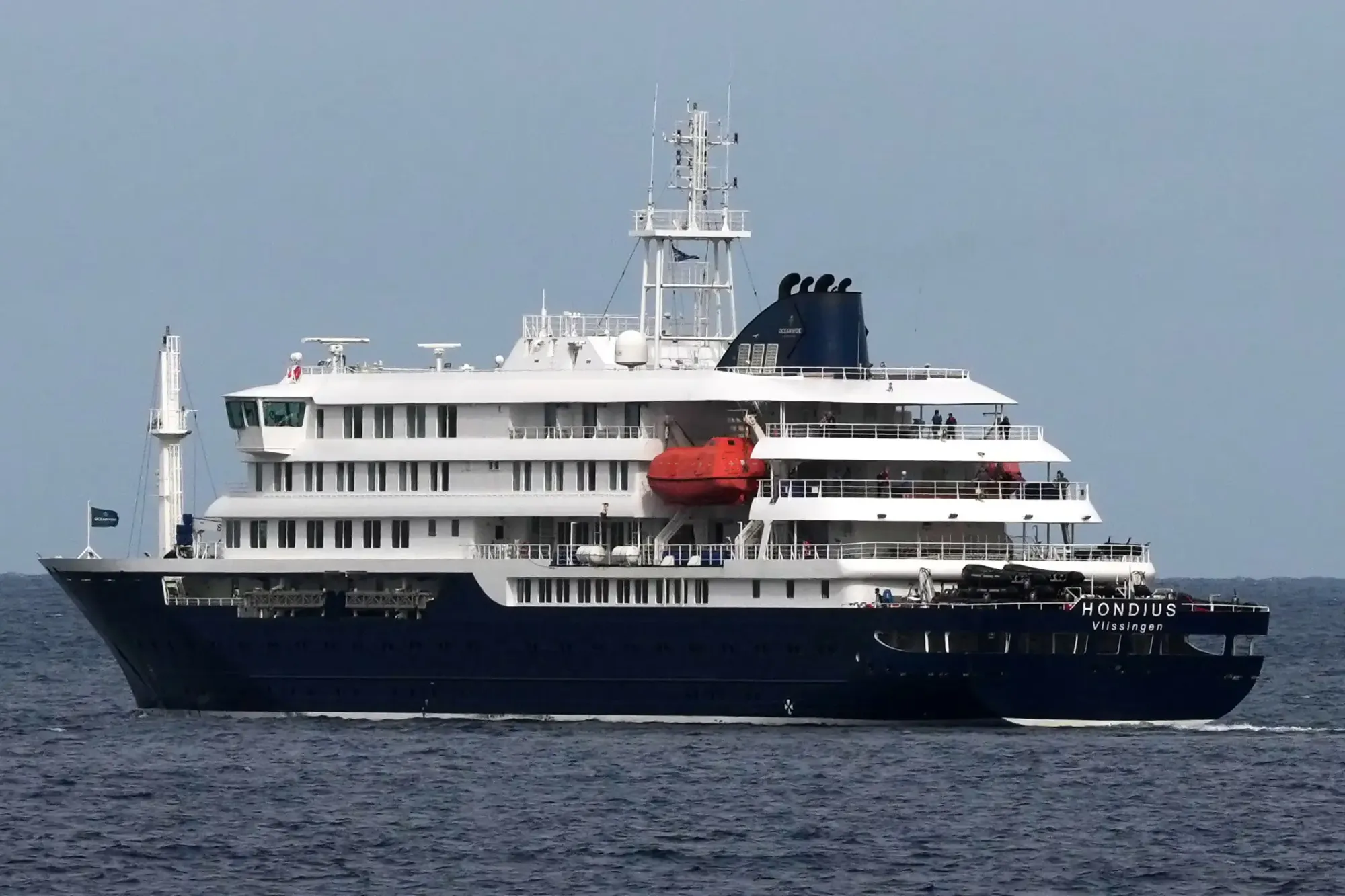 Hondius Crew Complete Quarantine After Hantavirus Outbreak
