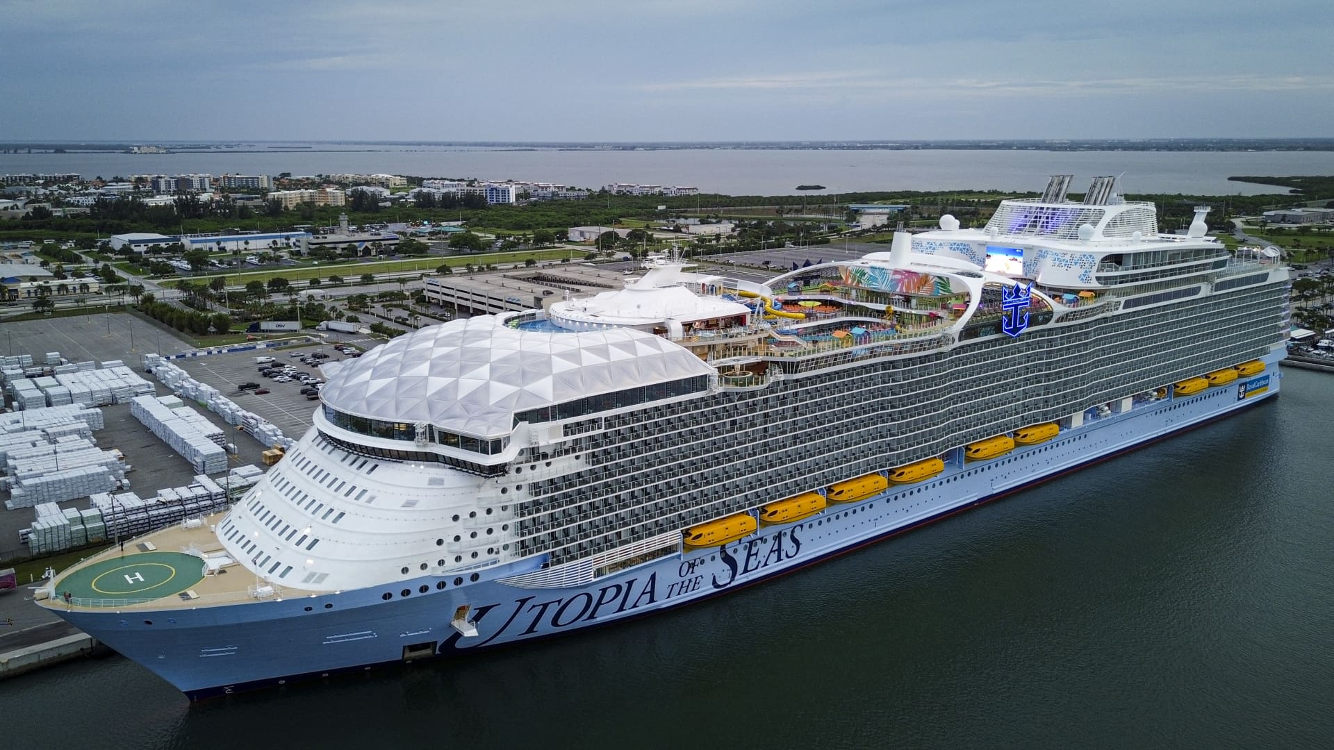 Royal Caribbean’s $3 Billion Sandals Deal Raises Control Questions