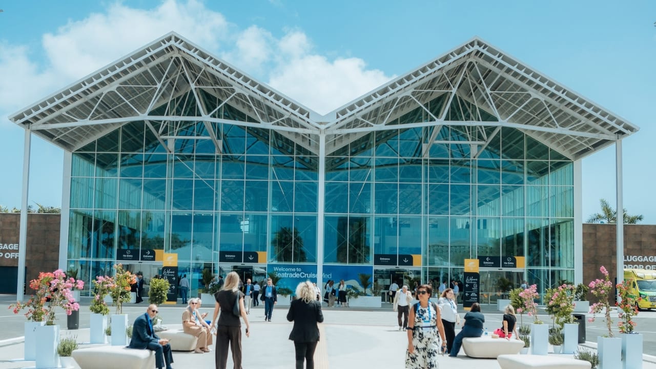 AROYA Brings 3,400 Tourists to Aqaba from Jeddah
