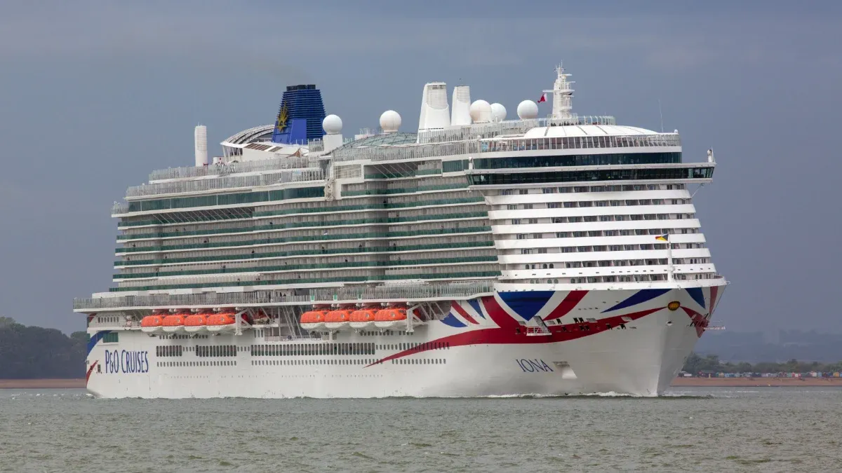 P&O Cruises’ Iona Cancels Bilbao Call as Storm Austen Nears