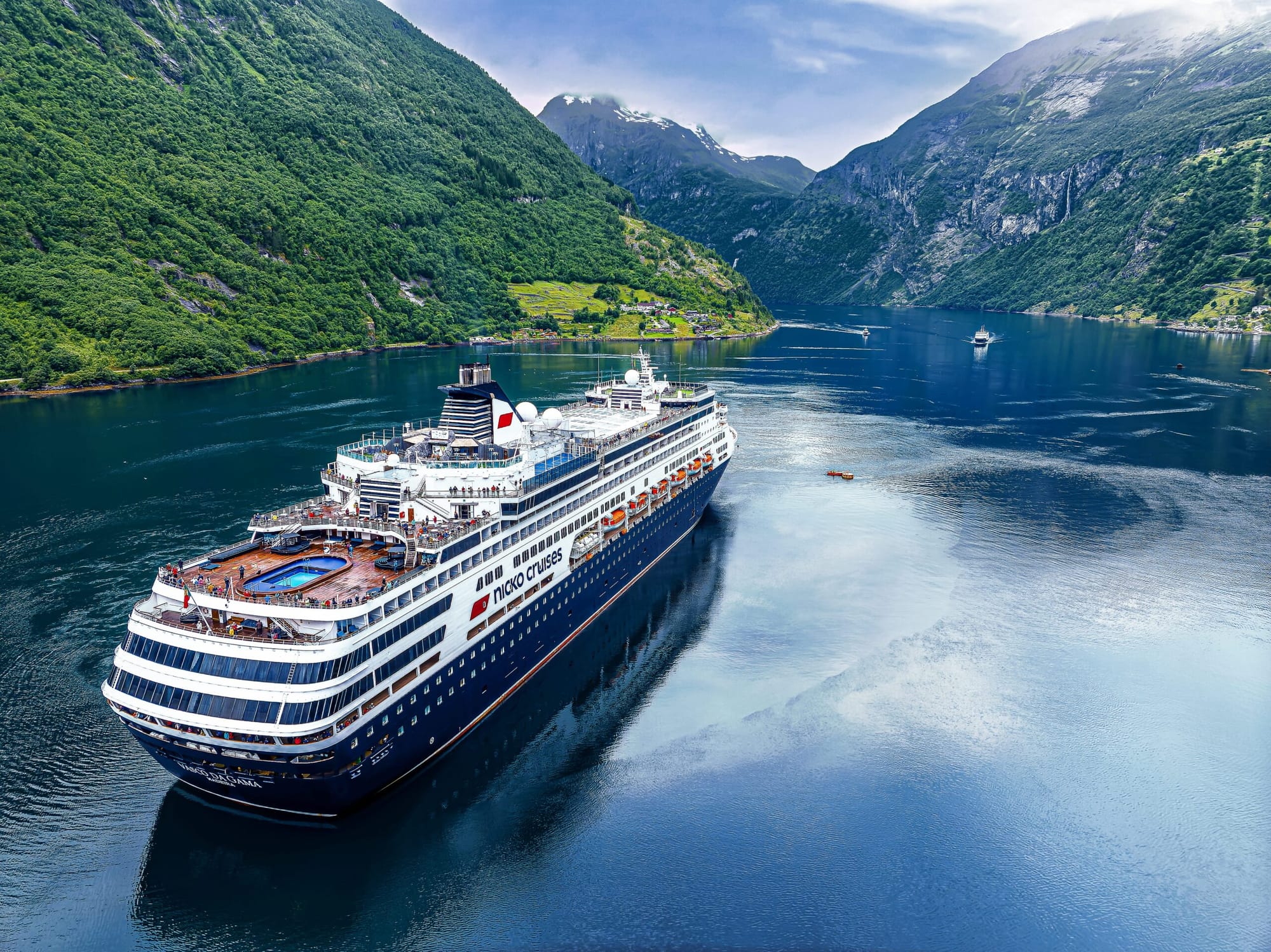Awai Cheung to Lead Tai Chi Workshops on Vasco da Gama Voyages