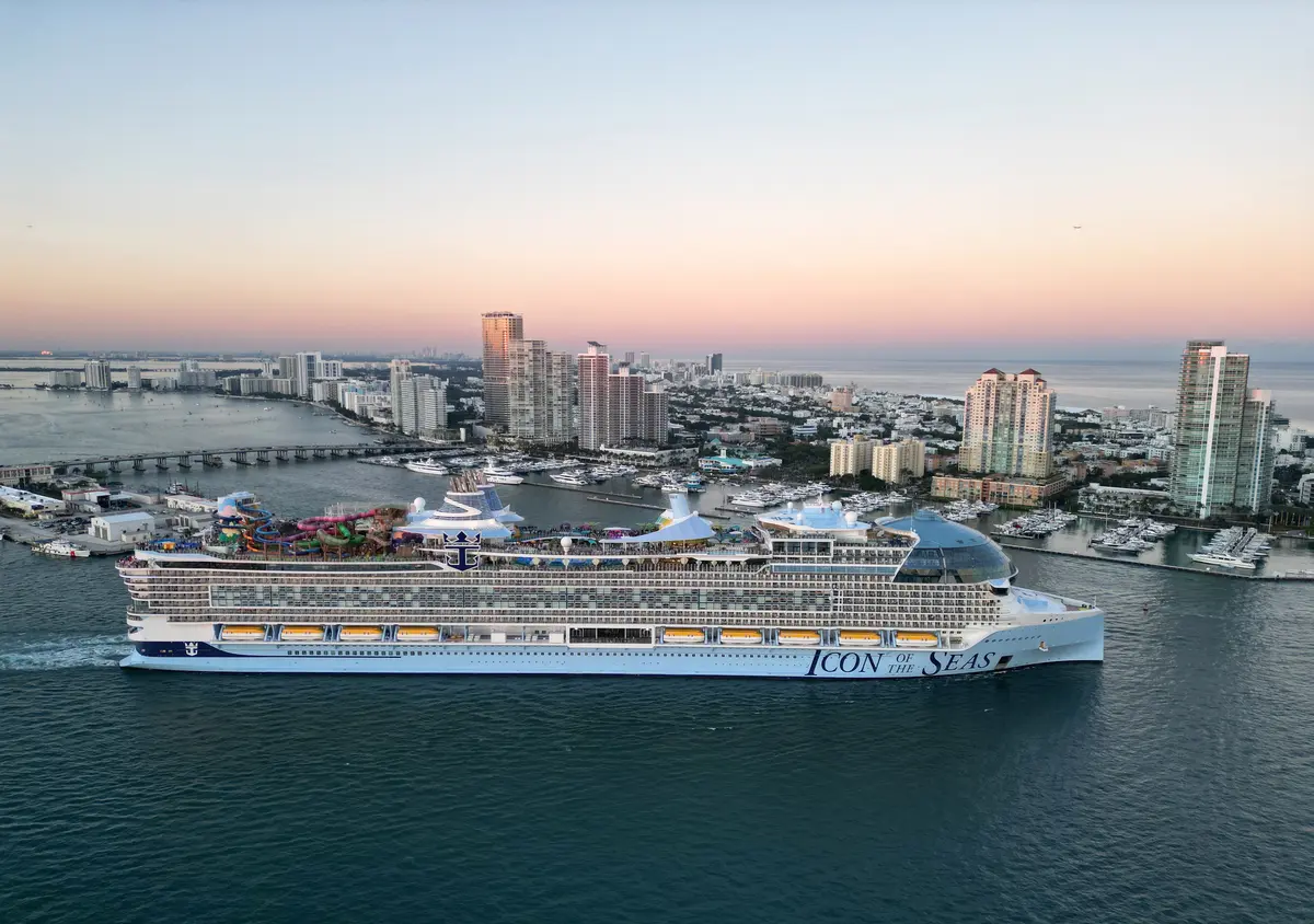 Royal Caribbean Raises Early Cancellation Fees for 10-Night Cruises