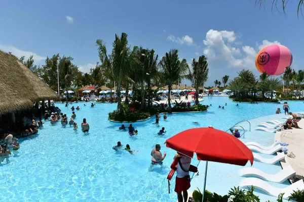 Royal Caribbean Closes CocoCay Pool After Large-Scale Guest Altercation
