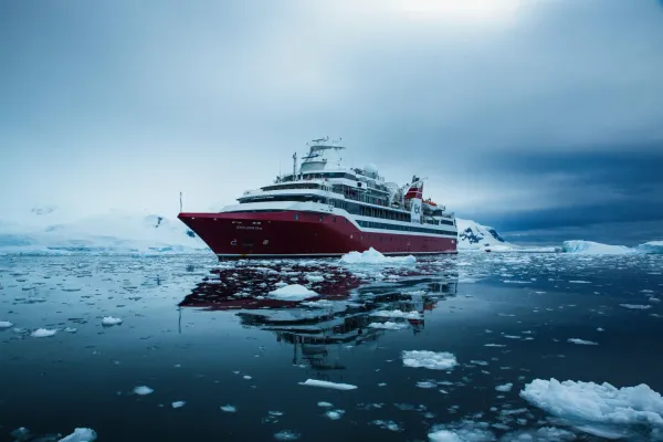 Exploris Expeditions Enters Receivership, Keeps Antarctica Cruises on Track