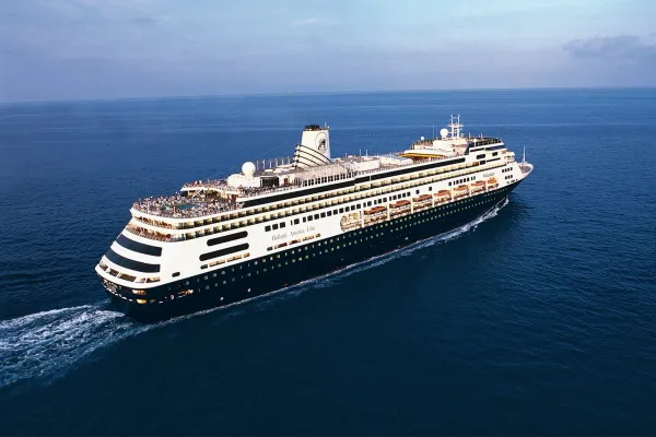 Holland America Opens Black Friday Presale With Early-Access Codes