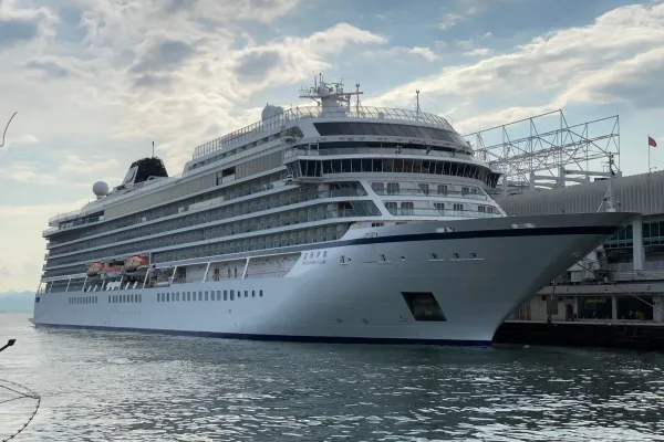 China Merchants Lists Former Viking Sun Cruise Ship for Sale