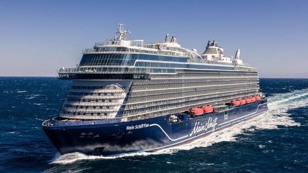 Fincantieri Delivers LNG-Ready Mein Schiff Flow to TUI Cruises