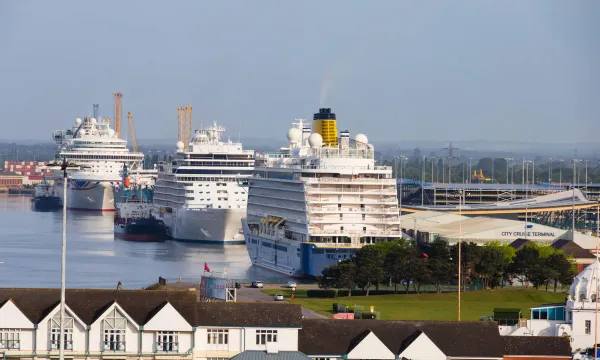 Southampton Study Links Cruise Pollution to Lung Inflammation