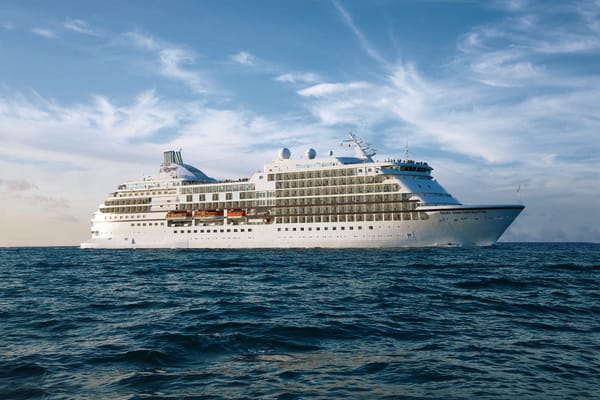 Seven Seas Navigator Begins Regent Farewell Season in Dover