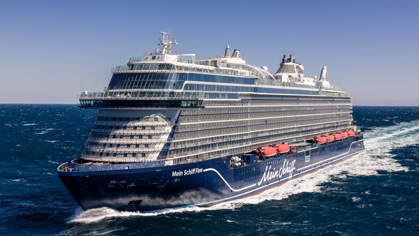 TUI Cruises Expects Bio-LNG Ships to Cut 50,000 Tons of CO2