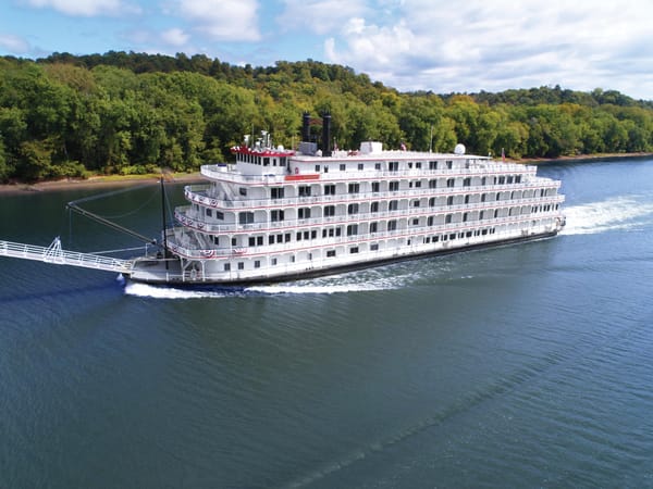 Pittsburgh Issues Boat Removal Notices After American Heritage Blocked