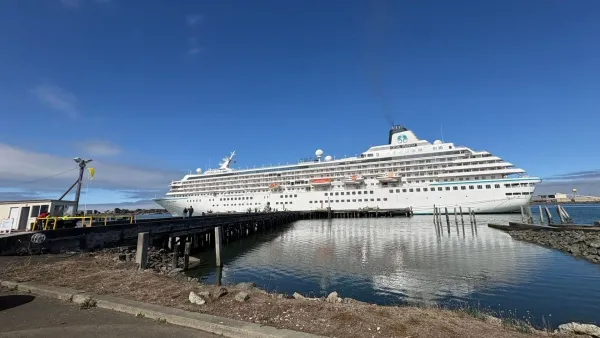 Crystal Symphony Makes Inaugural Eureka Call With 554 Passengers