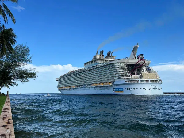 Oasis of the Seas Returns to Nassau for Medical Evacuations