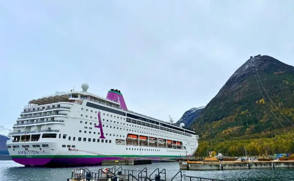 Semester at Sea Seeks Crew Continuity as It Moves to Ambella