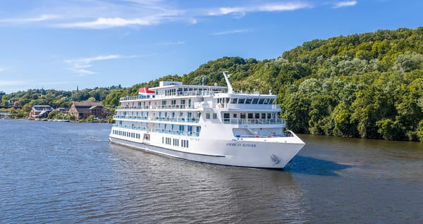 American Cruise Lines Christens American Ranger on Hudson River