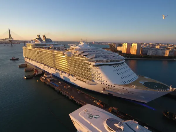 Harmony of the Seas Completes 44-Day Refit in Cadiz